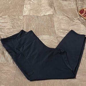 NWOT Old Navy Active Powersoft XL Black Leggings